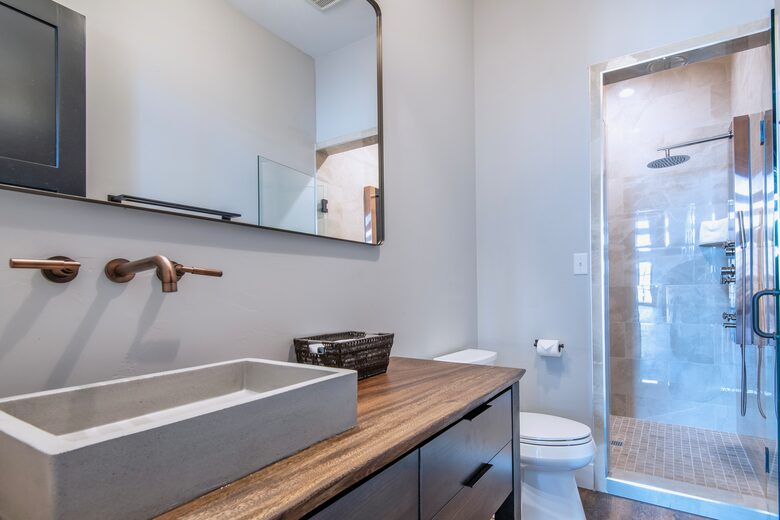 Targhee Suite/Kitchen Bath w/ wood counters & stone finishes