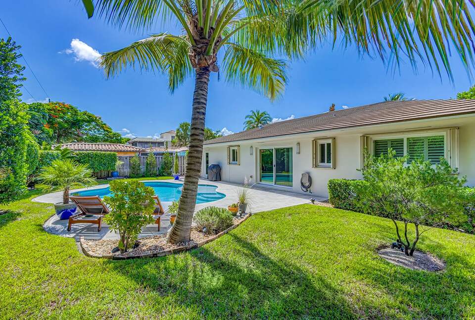 West Palm Bungalow - West Palm Beach, Florida