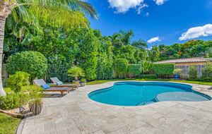 West Palm Bungalow - West Palm Beach, Florida