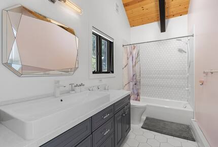 Sleek Tahoe Retreat with Private Beach Access - Incline Village, Nevada