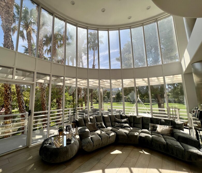 Art Deco Haven Overlooking the Las Vegas Strip - Las Vegas, Nevada