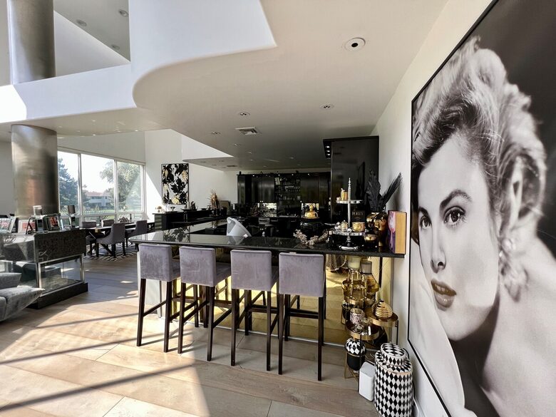 Art Deco Haven Overlooking the Las Vegas Strip - Las Vegas, Nevada