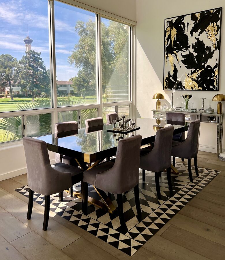 Art Deco Haven Overlooking the Las Vegas Strip - Las Vegas, Nevada