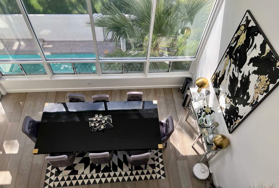 Art Deco Haven Overlooking the Las Vegas Strip - Las Vegas, Nevada