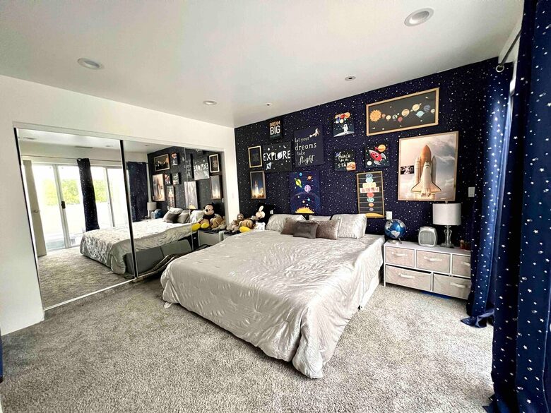 Art Deco Haven Overlooking the Las Vegas Strip - Las Vegas, Nevada