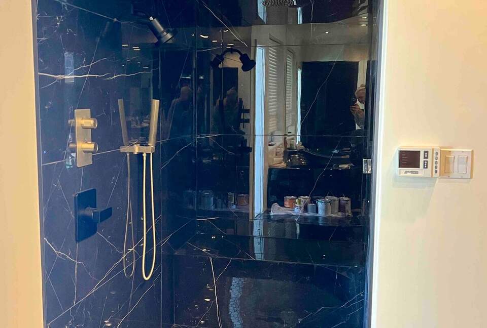 Art Deco Haven Overlooking the Las Vegas Strip - Las Vegas, Nevada