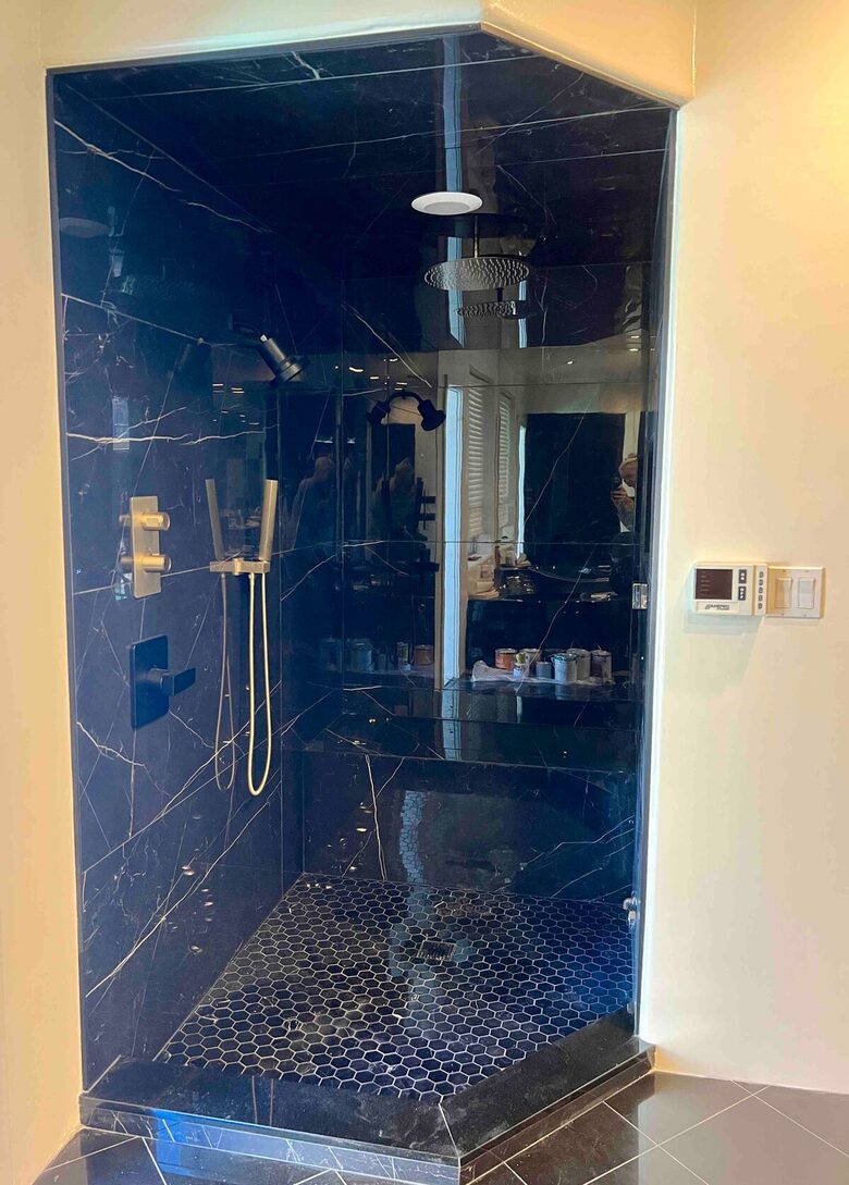 Art Deco Haven Overlooking the Las Vegas Strip - Las Vegas, Nevada