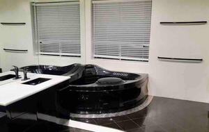 Art Deco Haven Overlooking the Las Vegas Strip - Las Vegas, Nevada