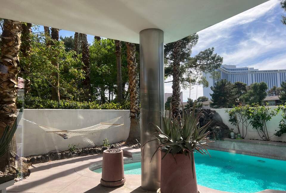 Art Deco Haven Overlooking the Las Vegas Strip - Las Vegas, Nevada