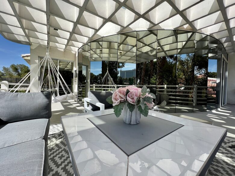 Art Deco Haven Overlooking the Las Vegas Strip - Las Vegas, Nevada