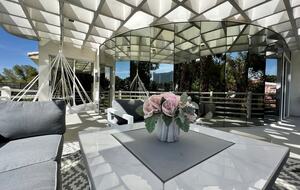 Art Deco Haven Overlooking the Las Vegas Strip - Las Vegas, Nevada