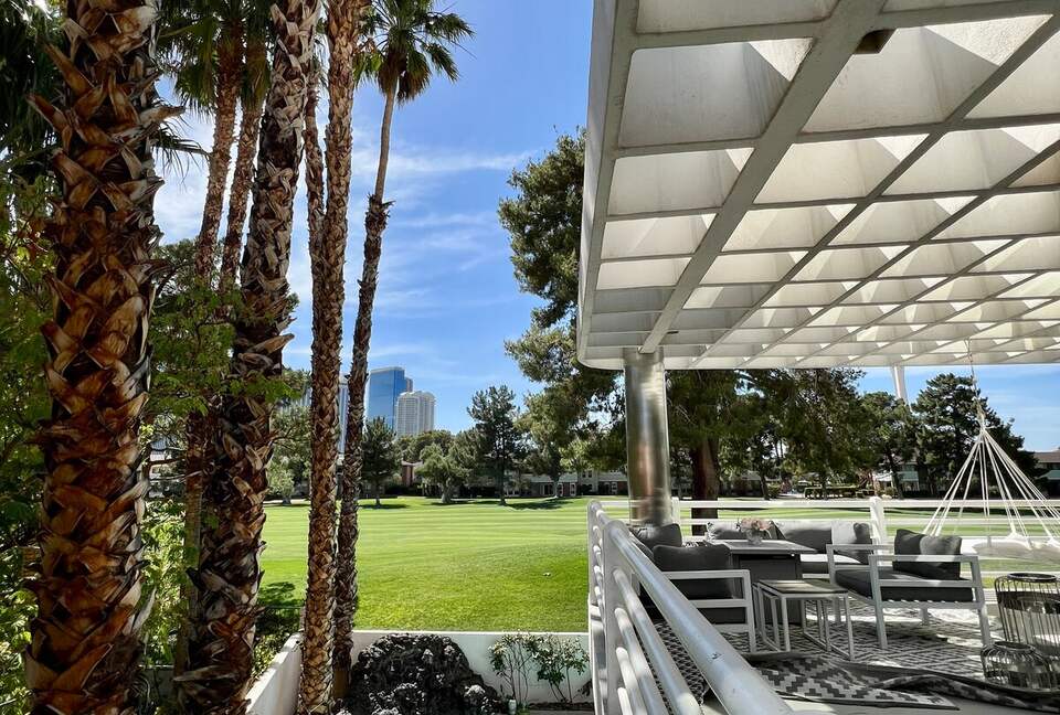 Art Deco Haven Overlooking the Las Vegas Strip - Las Vegas, Nevada