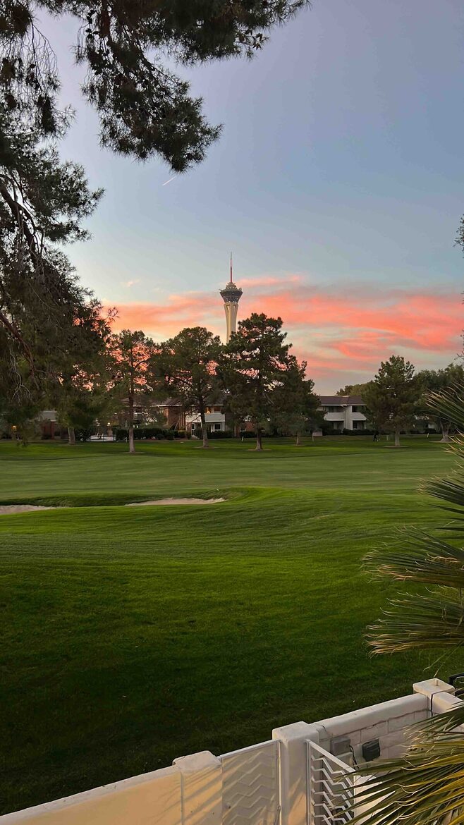 Art Deco Haven Overlooking the Las Vegas Strip - Las Vegas, Nevada