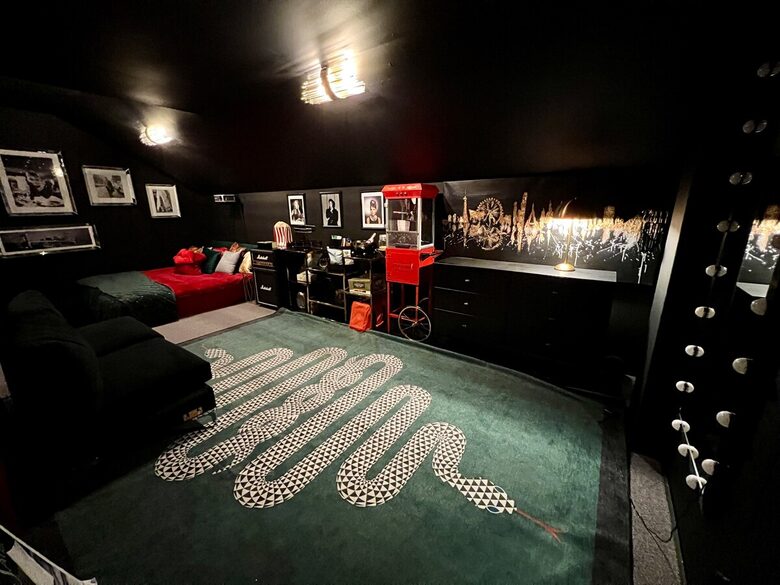 Art Deco Haven Overlooking the Las Vegas Strip - Las Vegas, Nevada