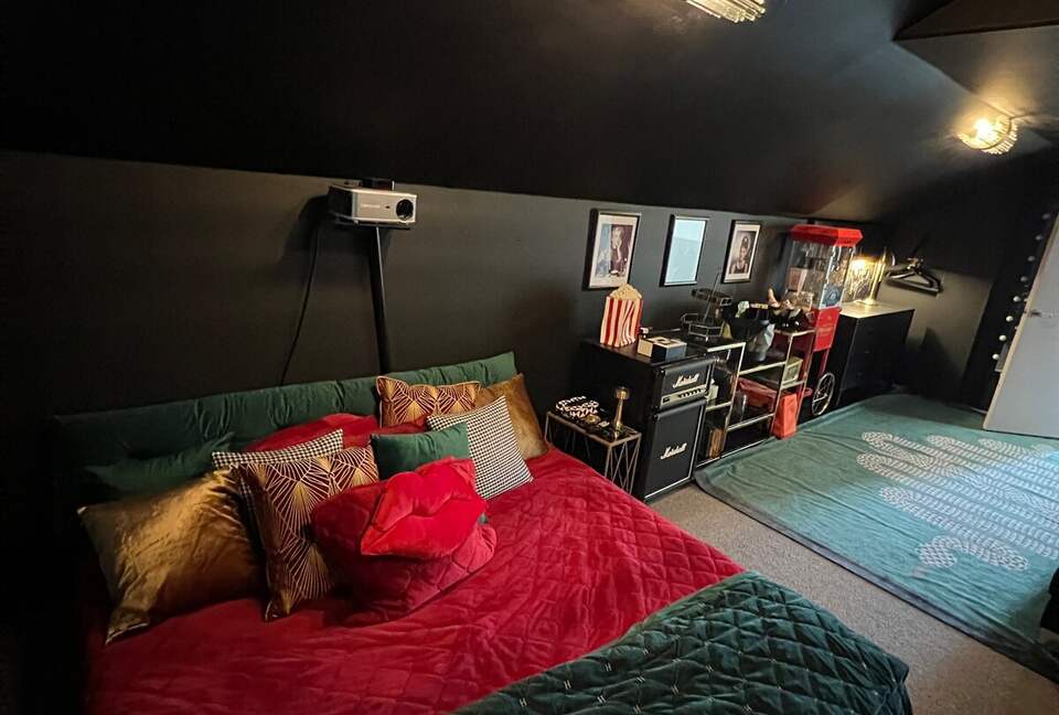 Art Deco Haven Overlooking the Las Vegas Strip - Las Vegas, Nevada