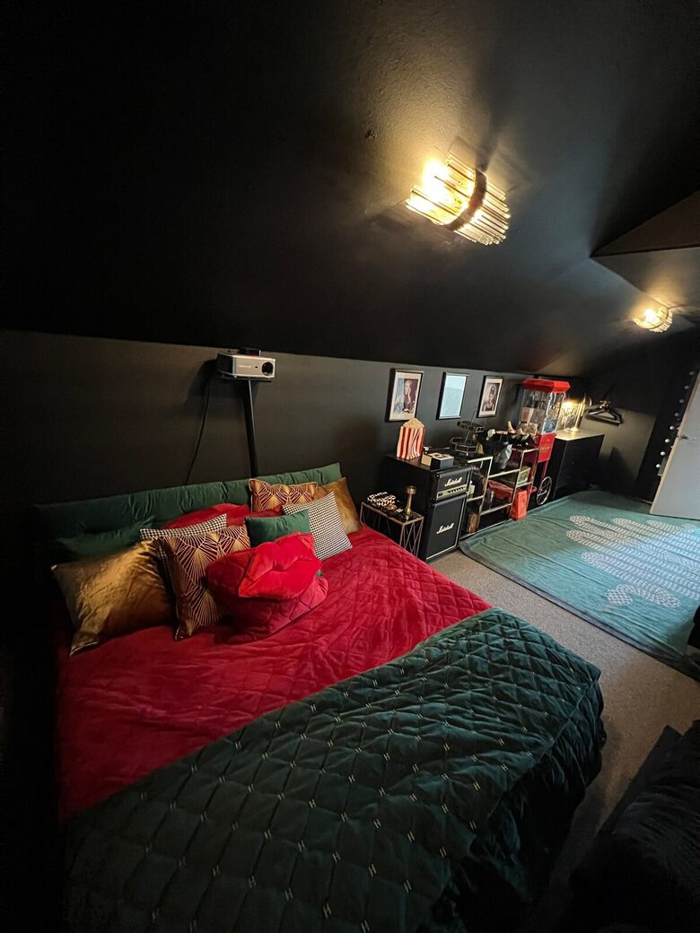 Art Deco Haven Overlooking the Las Vegas Strip - Las Vegas, Nevada