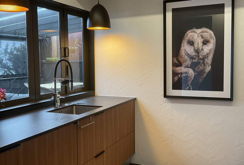 Modernist Gem with Ocean Views and Private Beach Access - Ōakura, New Zealand