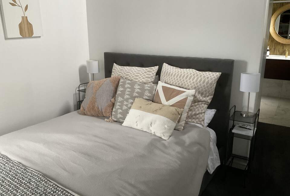 Modernist Gem with Ocean Views and Private Beach Access - Ōakura, New Zealand