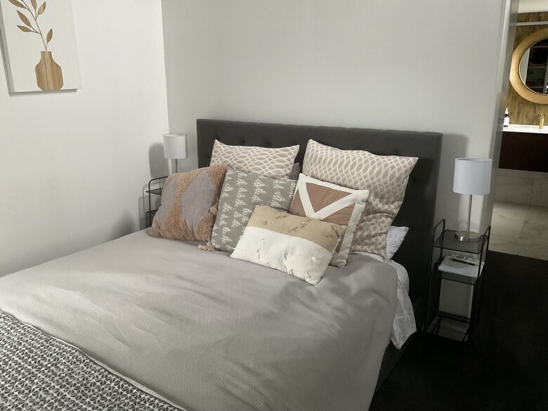 Modernist Gem with Ocean Views and Private Beach Access - Ōakura, New Zealand