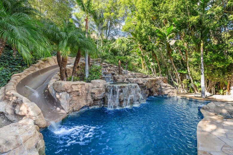 Resort Like Property in Los Angeles - Woodland Hills, California