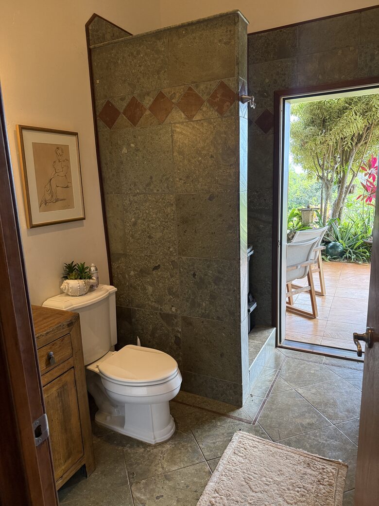 Elegant North Shore Retreat - Kilauea, Hawaii
