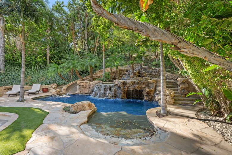 Resort Like Property in Los Angeles - Woodland Hills, California