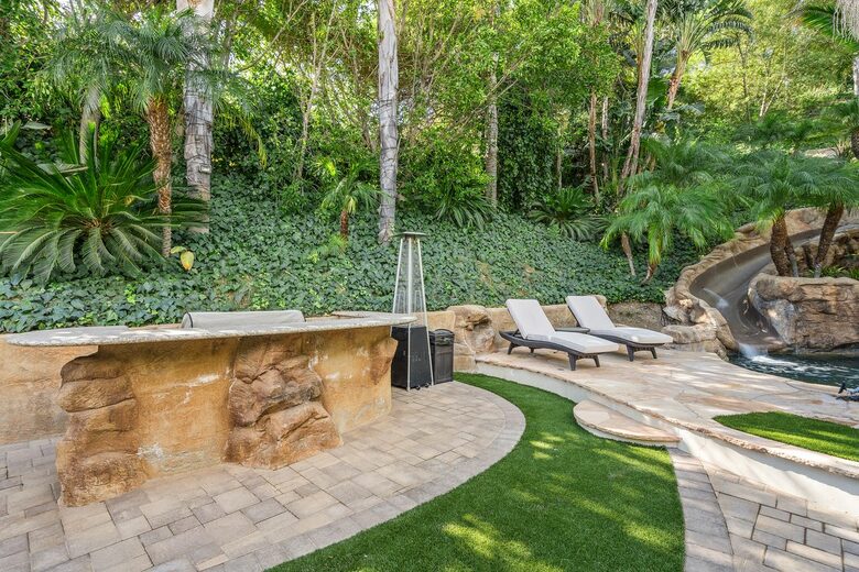 Resort Like Property in Los Angeles - Woodland Hills, California