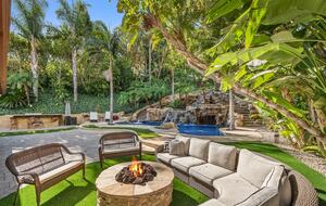 Resort Like Property in Los Angeles - Woodland Hills, California