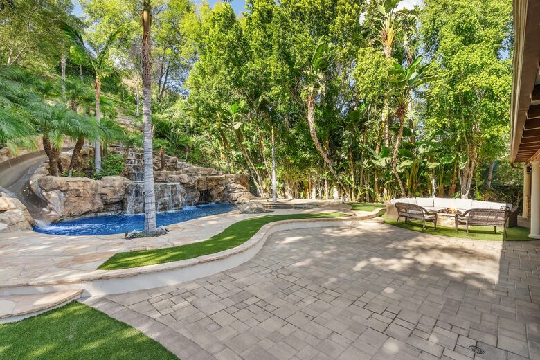 Resort Like Property in Los Angeles - Woodland Hills, California