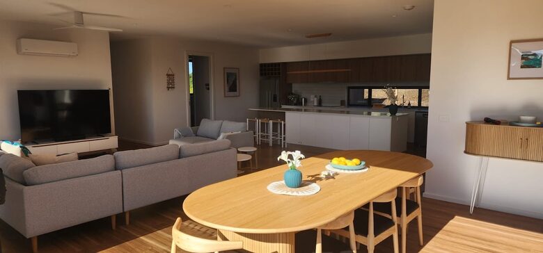 Alkira @ Bawley - brand new home, walk to beach - Bawley Point, Australia