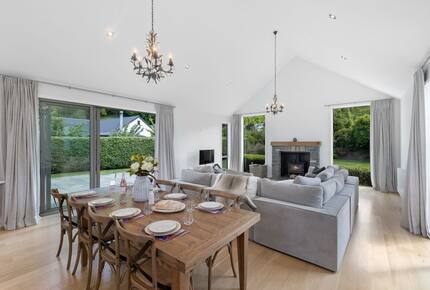 Alpine Elegance in the Heart of Arrowtown - Arrowtown, New Zealand