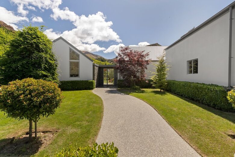 Alpine Elegance in the Heart of Arrowtown - Arrowtown, New Zealand