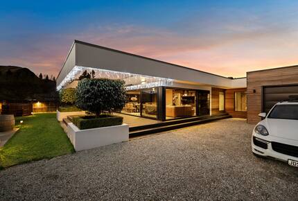 Alpine Wellness Hideaway - Lake Hayes Estate, New Zealand