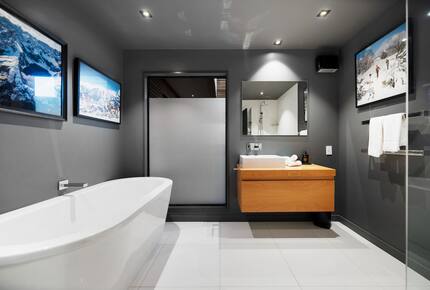 Alpine Wellness Hideaway - Lake Hayes Estate, New Zealand