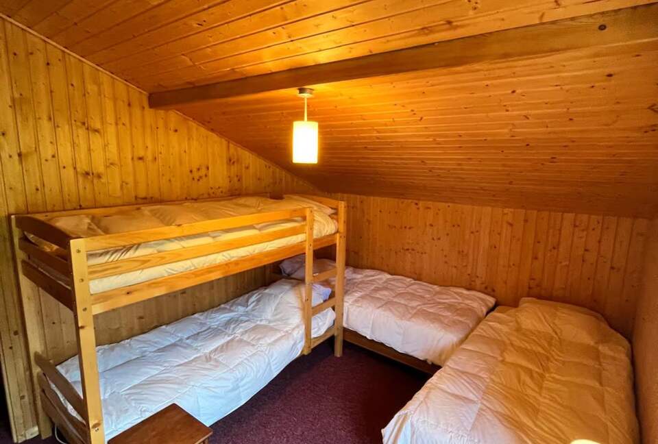 Elegant Alpine Chalet with Panoramic Mountain Views - Abondance, France