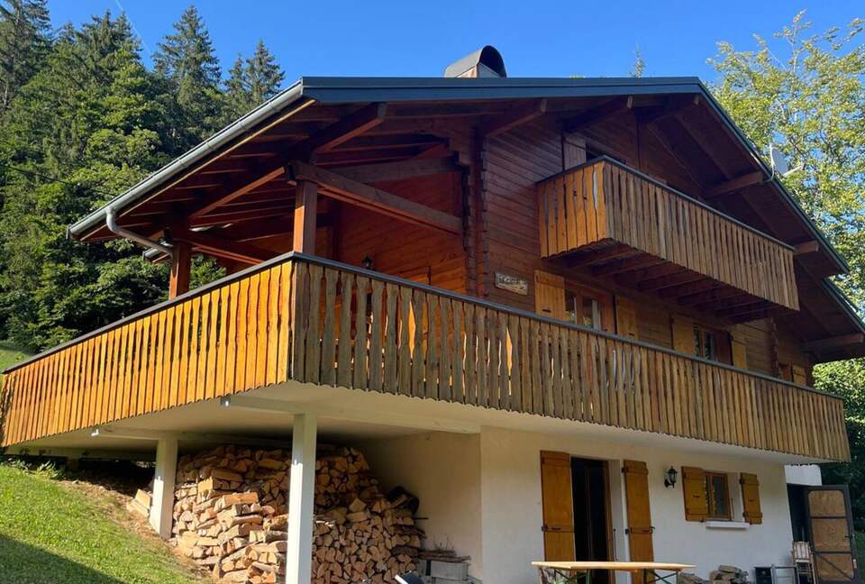 Elegant Alpine Chalet with Panoramic Mountain Views - Abondance, France