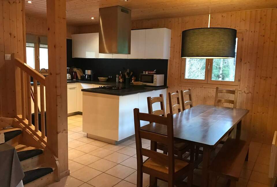 Elegant Alpine Chalet with Panoramic Mountain Views - Abondance, France