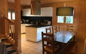 Elegant Alpine Chalet with Panoramic Mountain Views - Abondance, France