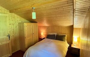 Elegant Alpine Chalet with Panoramic Mountain Views - Abondance, France