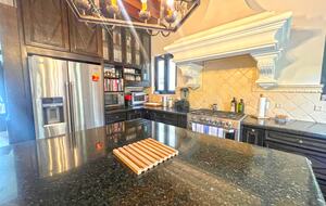 Hacienda-style sanctuary with pool, lush courtyard, and gourmet kitchen. - San Miguel de Allende, Mexico