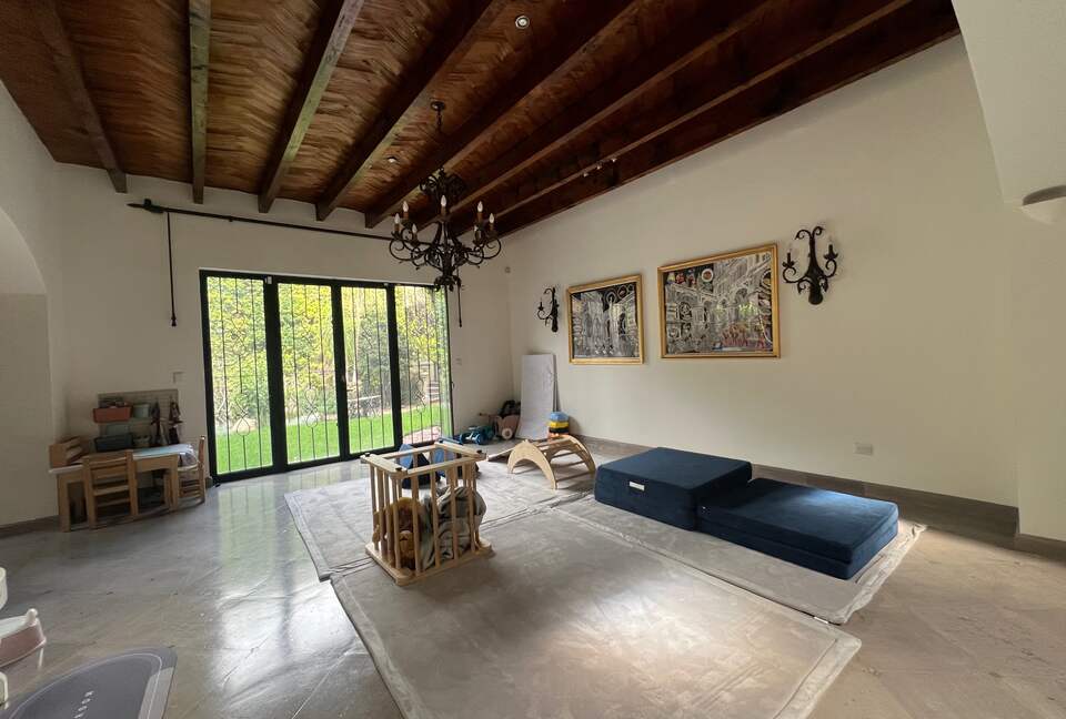 Hacienda-style sanctuary with pool, lush courtyard, and gourmet kitchen. - San Miguel de Allende, Mexico
