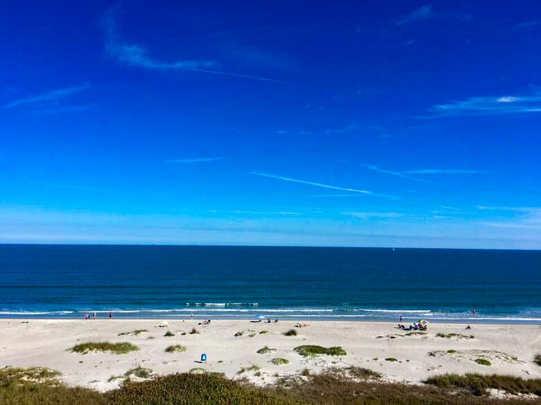 Seventh-Floor Serenity Over Cocoa Beach - Cocoa Beach, Florida