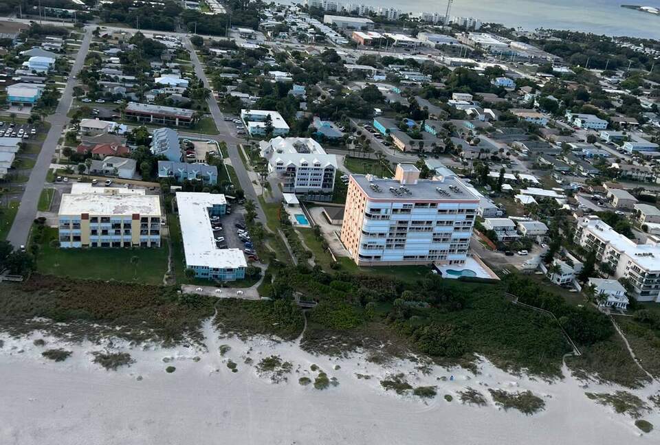 Seventh-Floor Serenity Over Cocoa Beach - Cocoa Beach, Florida