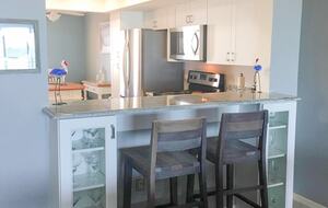 Seventh-Floor Serenity Over Cocoa Beach - Cocoa Beach, Florida