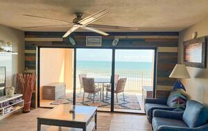 Seventh-Floor Serenity Over Cocoa Beach - Cocoa Beach, Florida