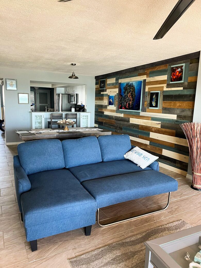 Seventh-Floor Serenity Over Cocoa Beach - Cocoa Beach, Florida