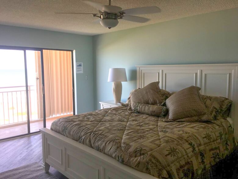 Seventh-Floor Serenity Over Cocoa Beach - Cocoa Beach, Florida