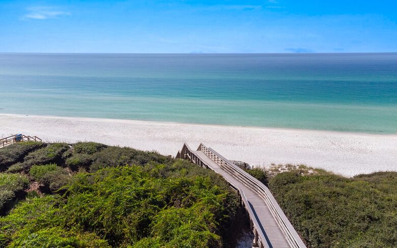 Refined Comfort near 30A’s Best Beaches - Santa Rosa Beach, Florida