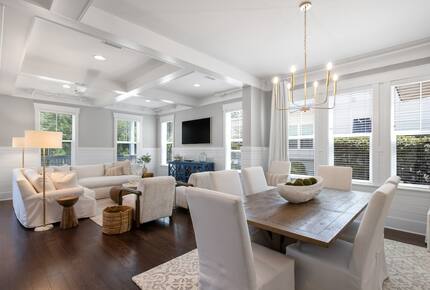 Refined Comfort near 30A’s Best Beaches - Santa Rosa Beach, Florida