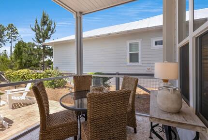 Refined Comfort near 30A’s Best Beaches - Santa Rosa Beach, Florida